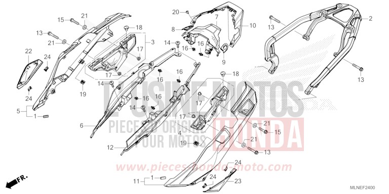 COUVERCLE LATERAL/PORTE-BAGAGE ARRIERE (1) de Africa Twin DCT PEARL GLARE WHITE (NHB53H) 2025